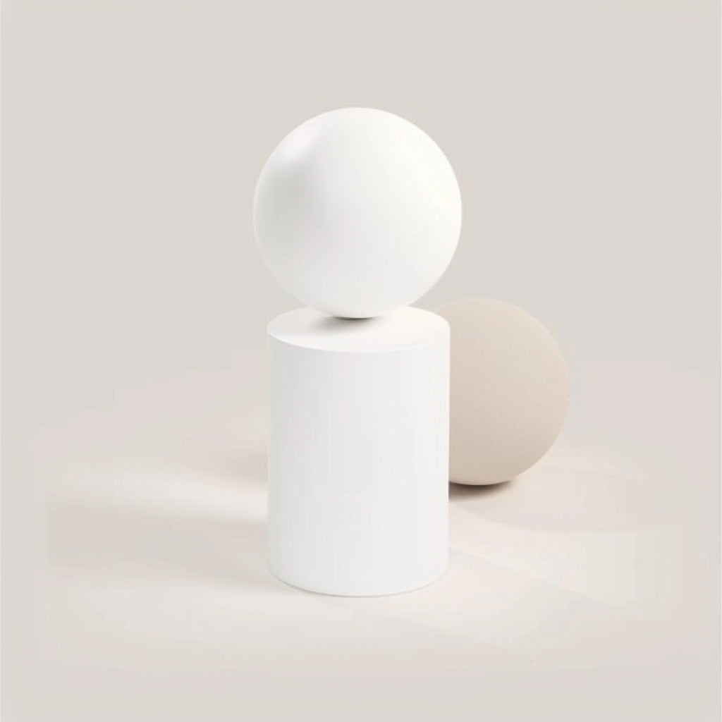 Corazón de Mariposa Bud Vase